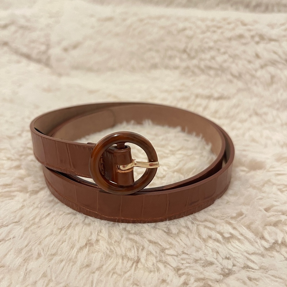 Sézane Brown Croc-Embossed Leather Belt with Tortoiseshell Buckle